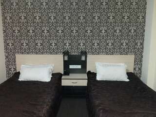 Отели типа «постель и завтрак» Мини Отель Улпан Нур-Султан Двухместный номер «Комфорт» с 2 отдельными кроватями-1