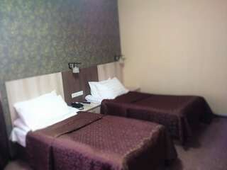 Отели типа «постель и завтрак» Мини Отель Улпан Нур-Султан Стандартный двухместный номер с 2 отдельными кроватями-5